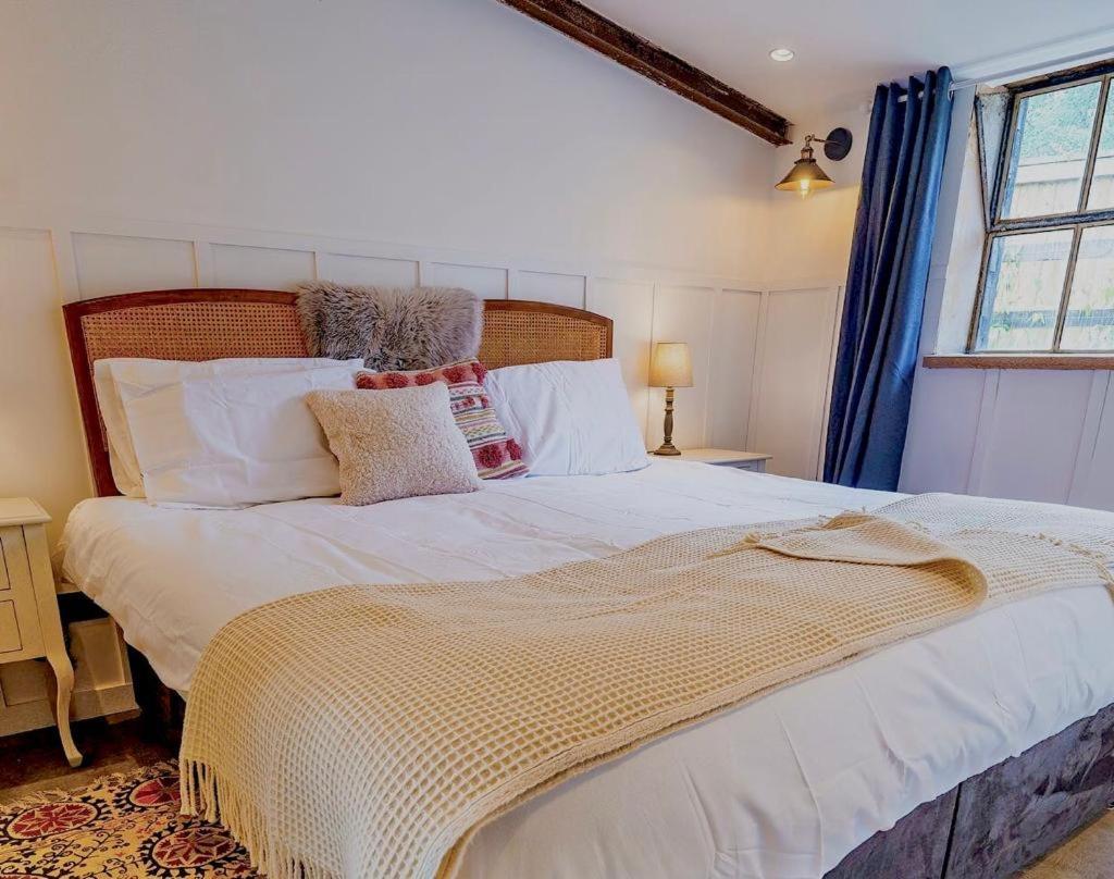 Luxury Barn With Hot Tub, Spa Treatments, Private Dining Little Budworth Екстер'єр фото