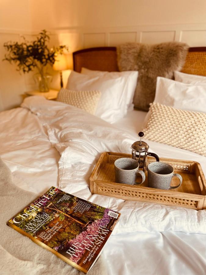 Luxury Barn With Hot Tub, Spa Treatments, Private Dining Little Budworth Екстер'єр фото