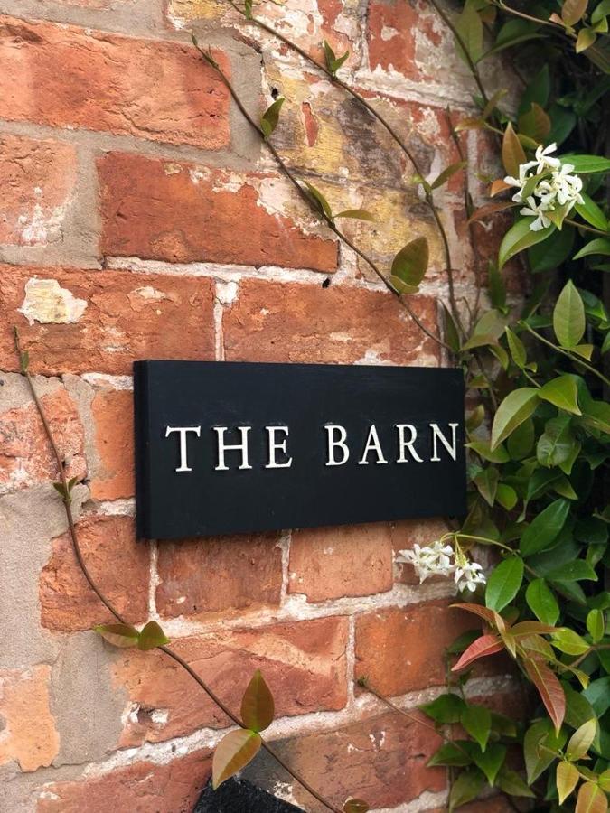 Luxury Barn With Hot Tub, Spa Treatments, Private Dining Little Budworth Екстер'єр фото